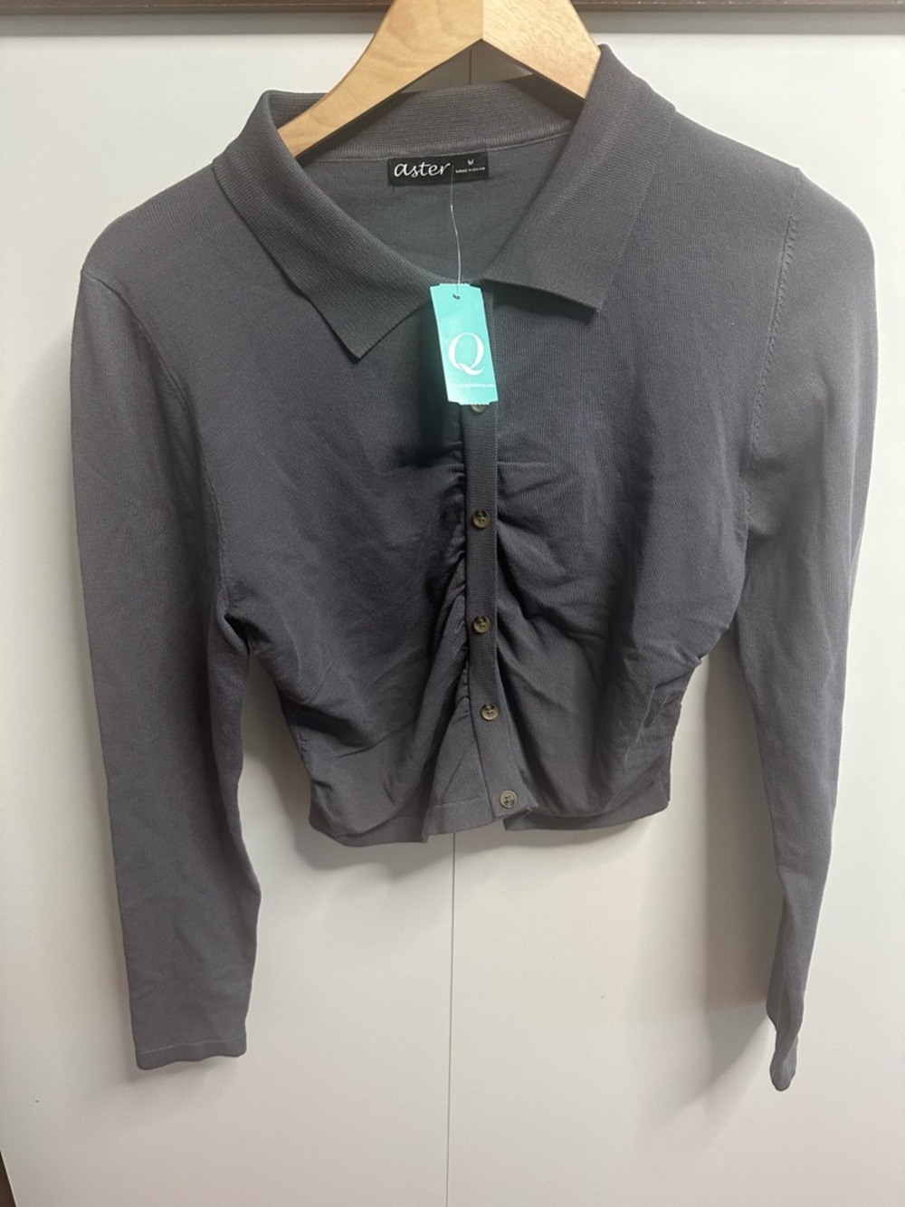 Masters Charcoal Ruched-Front Button-Down Top - Picture 2 of 6